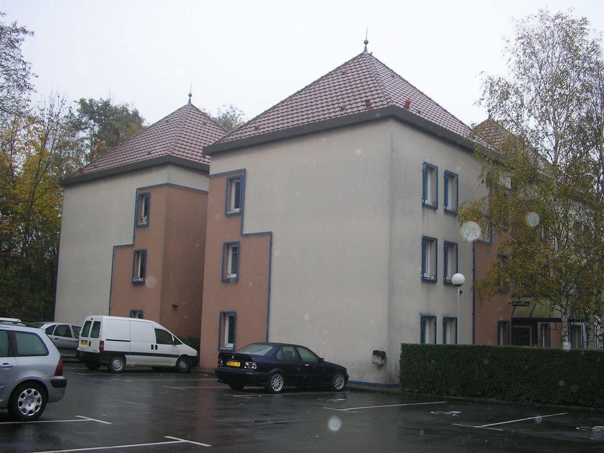 Mister Bed Lomme Hotel Lille Bagian luar foto